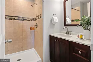 7813 Wintercress Ln, Springfield, VA 22152 - Photo 33