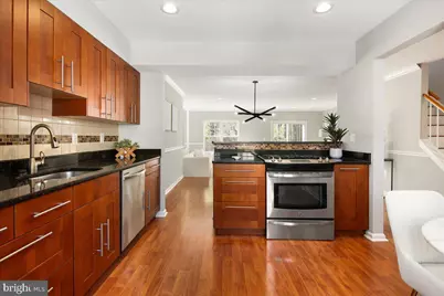 7813 Wintercress Lane, Springfield, VA 22152 - Photo 17