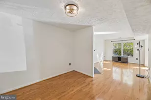 6101 Hoskins Hollow Cir, Centreville, VA 20121 - Photo 17