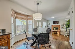 13392 Point Rider Ln, Herndon, VA 20171 - Photo 9