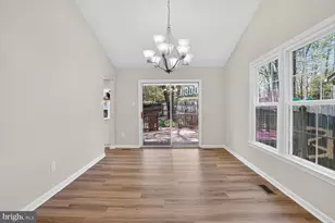 9217 Dorothy Ln, Springfield, VA 22153 - Photo 15