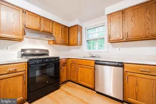 5146 Bradfield Dr, Annandale, VA 22003 - Photo 15