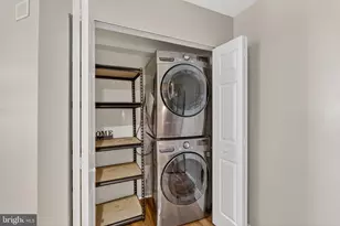 6607 Thackwell Way, Alexandria, VA 22315 - Photo 23