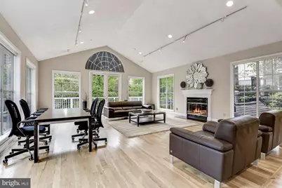 1507 Lincoln Way #204, McLean, VA 22102 - Photo 5