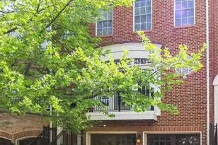 146 Herndon Mill Cir, Herndon, VA 20170 - Photo 1