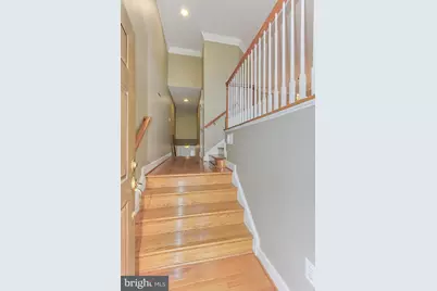 146 Herndon Mill Circle, Herndon, VA 20170 - Photo 3