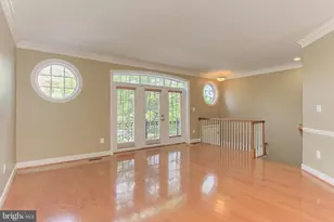 146 Herndon Mill Cir, Herndon, VA 20170 - Photo 7