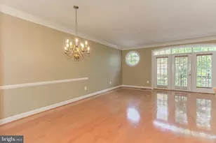 146 Herndon Mill Cir, Herndon, VA 20170 - Photo 11