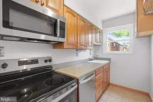 6198 Greenwood Dr, Falls Church, VA 22044 - Photo 11