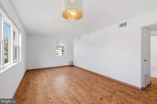 6198 Greenwood Dr, Falls Church, VA 22044 - Photo 5