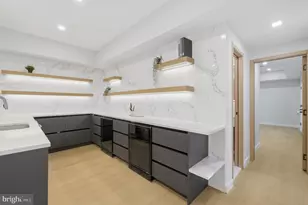 1124 Savile Ln, McLean, VA 22101 - Photo 101