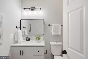 6508 Sharps Dr, Centreville, VA 20121 - Photo 25