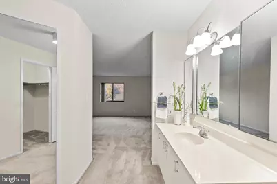 5904 Mount Eagle Drive #201, Alexandria, VA 22303 - Photo 11