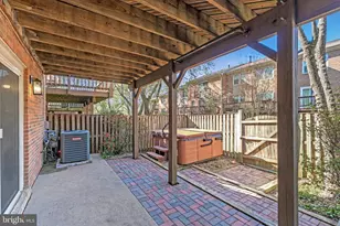 8309 Highcliffe Ct, Annandale, VA 22003 - Photo 35