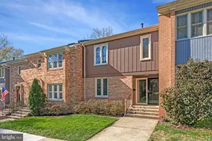 8309 Highcliffe Ct, Annandale, VA 22003 - Photo 3