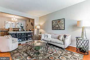 4926 Carriagepark Rd, Fairfax, VA 22032 - Photo 5