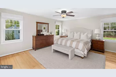 811 Follin Farm Lane, Great Falls, VA 22066 - Photo 7