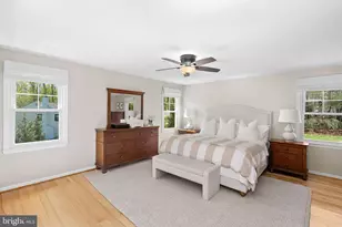 811 Follin Farm Ln, Great Falls, VA 22066 - Photo 7