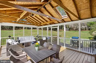 811 Follin Farm Ln, Great Falls, VA 22066 - Photo 13