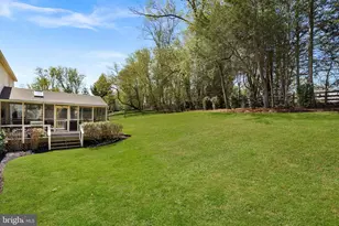 811 Follin Farm Ln, Great Falls, VA 22066 - Photo 19