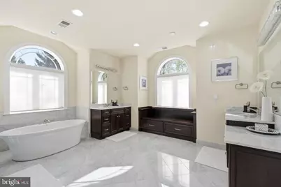 8735 Brook Road, McLean, VA 22102 - Photo 15