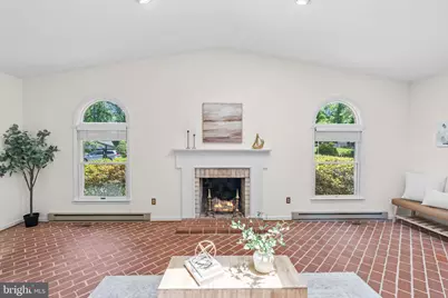 6604 Grey Fox Drive, Springfield, VA 22152 - Photo 7
