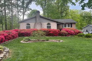 6604 Grey Fox Dr, Springfield, VA 22152 - Photo 1