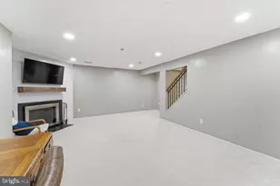 9118 Galbreth Ct, Springfield, VA 22153 - Photo 33