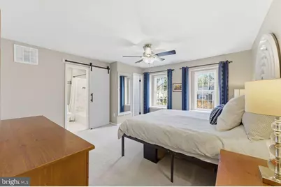 9118 Galbreth Court, Springfield, VA 22153 - Photo 17