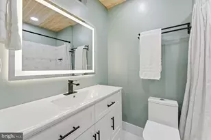 9118 Galbreth Ct, Springfield, VA 22153 - Photo 21