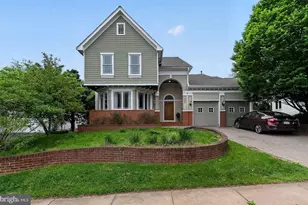 303 Talahi Rd SE, Vienna, VA 22180 - Photo 1