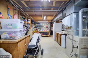 12628 Plow Ct, Fairfax, VA 22030 - Photo 51