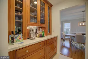 12628 Plow Ct, Fairfax, VA 22030 - Photo 11