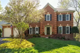 12693 Valley Oaks Ct, Fairfax, VA 22033 - Photo 1