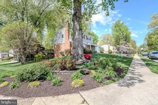 6526 Greenview Ln, Springfield, VA 22152 - Photo 3