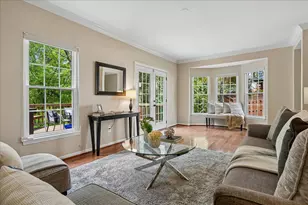 6556 Kelsey Point Cir, Alexandria, VA 22315 - Photo 11