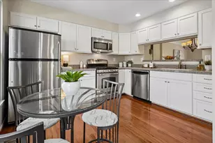 6556 Kelsey Point Cir, Alexandria, VA 22315 - Photo 3