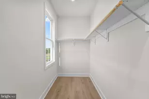 1 Aviation Pl, Herndon, VA 20171 - Photo 15