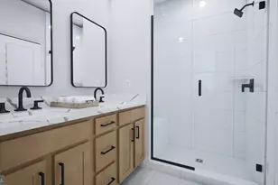 1 Aviation Pl, Herndon, VA 20171 - Photo 5