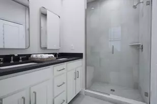 1 Aviation Pl, Herndon, VA 20171 - Photo 17