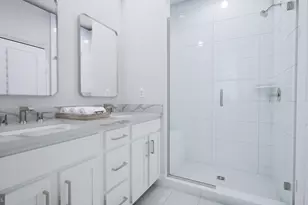 1 Aviation Pl, Herndon, VA 20171 - Photo 9