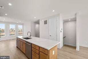 1 Aviation Pl, Herndon, VA 20171 - Photo 3