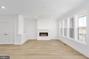 8454 Begonia Ln, Lorton, VA 22079 - Photo 27