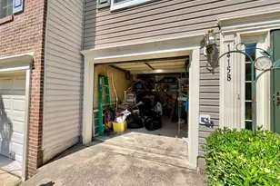 14158 Darkwood Cir, Centreville, VA 20121 - Photo 31
