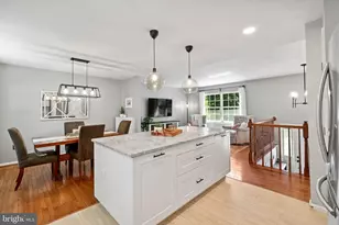 10159 Marshall Pond Rd, Burke, VA 22015 - Photo 9