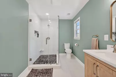 11922 Holly Spring Drive, Great Falls, VA 22066 - Photo 25