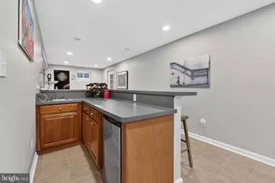 11922 Holly Spring Drive, Great Falls, VA 22066 - Photo 39