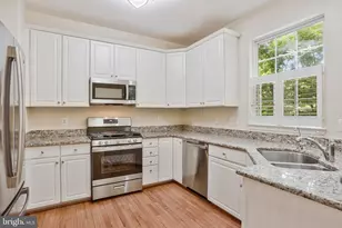 4112 Flower Box Ct, Fairfax, VA 22030 - Photo 3