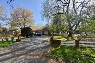 6018 Beech Tree Dr, Alexandria, VA 22310 - Photo 3