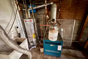 6018 Beech Tree Dr, Alexandria, VA 22310 - Photo 13